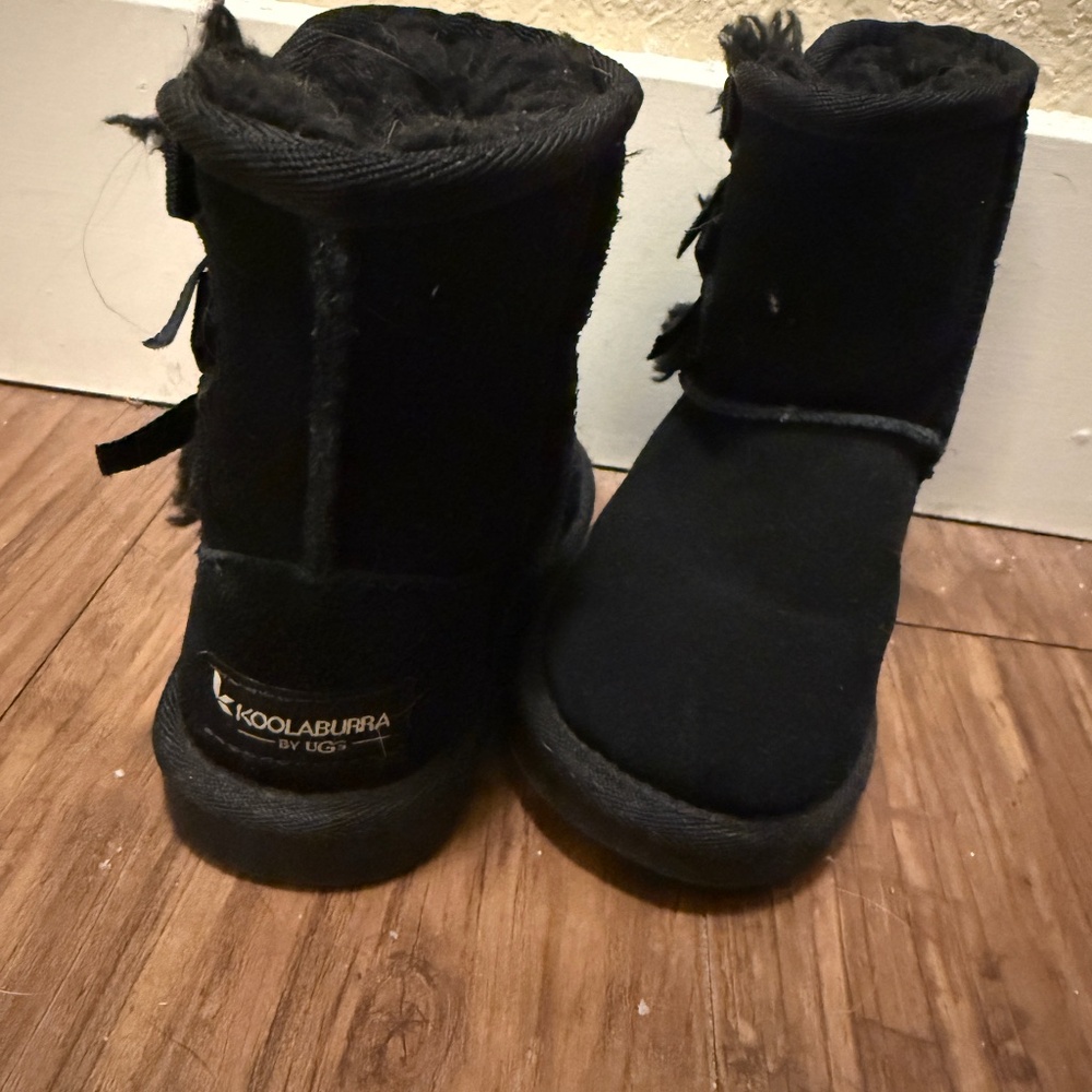 Koolaburra boots by Ugg Toddler Girls 7 Black